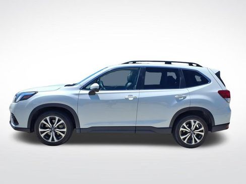 Used 2023 Subaru Forester Limited AWD/4WD image 2