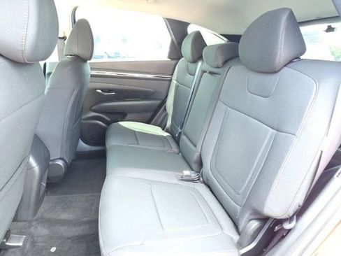Certified 2024 Hyundai Tucson SE FWD image 6