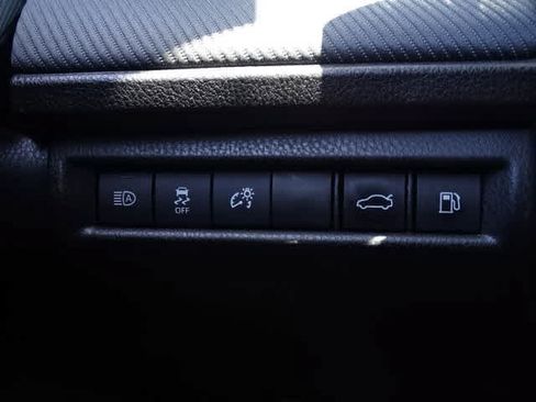 Used 2025 Toyota Camry SE FWD image 39