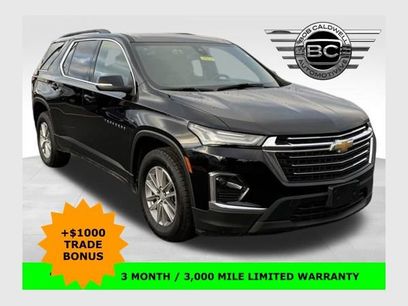 Used 2022 Chevrolet Traverse LT