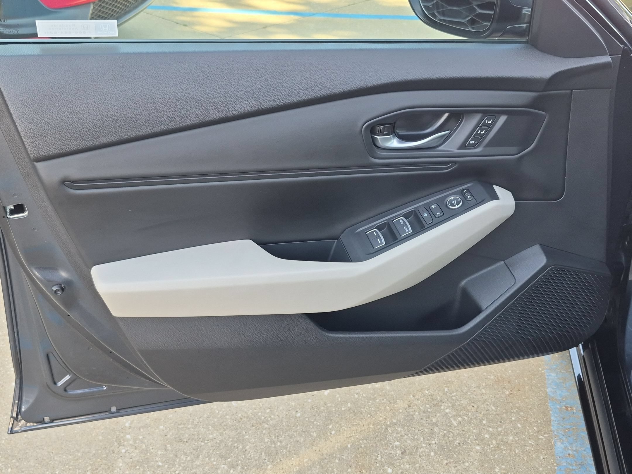 Certified 2024 Honda Accord EX-L image 12