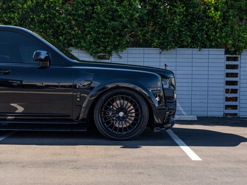 Used 2021 Rolls-Royce Cullinan image 10