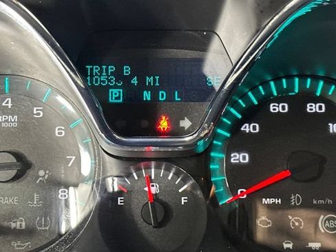 Used 2017 Chevrolet Traverse Premier FWD image 24