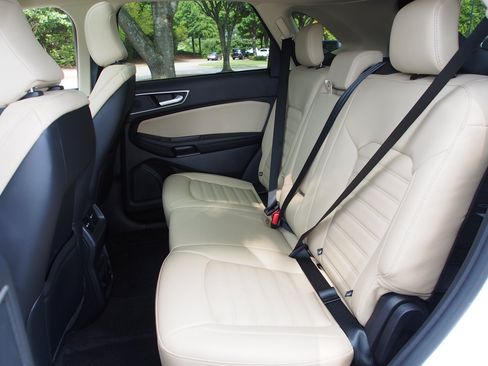 Used 2024 Ford Edge SEL w/ Convenience Package AWD/4WD image 20
