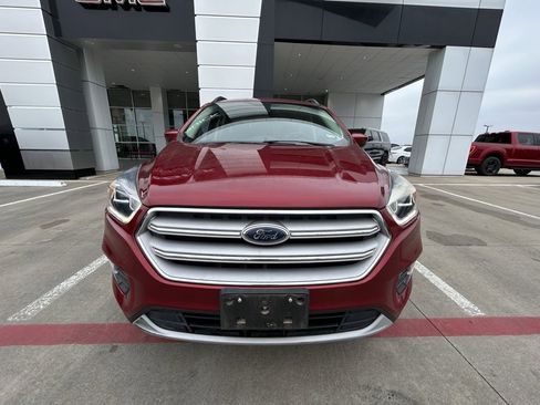 Used 2019 Ford Escape SEL image 5