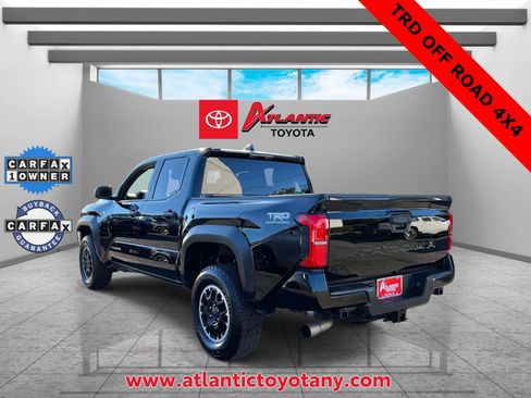 Used 2024 Toyota Tacoma TRD Off-Road image 5