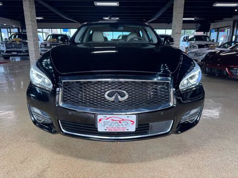Used 2015 INFINITI Q70 L 3.7 w/ Technology Package AWD/4WD image 2