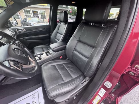 Used 2014 Jeep Grand Cherokee Limited RWD image 19