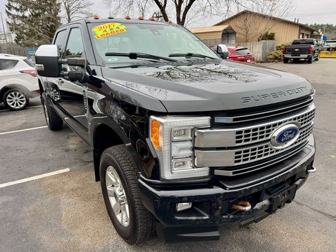 Used 2017 Ford F350 Platinum image 3