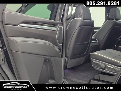 Used 2026 Cadillac Escalade Luxury AWD/4WD image 27