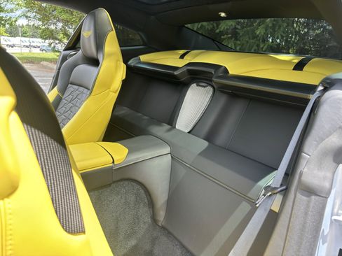Used 2025 Aston Martin Vanquish RWD image 26