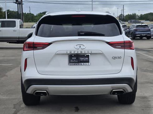 Used 2021 INFINITI QX50 Luxe FWD image 5
