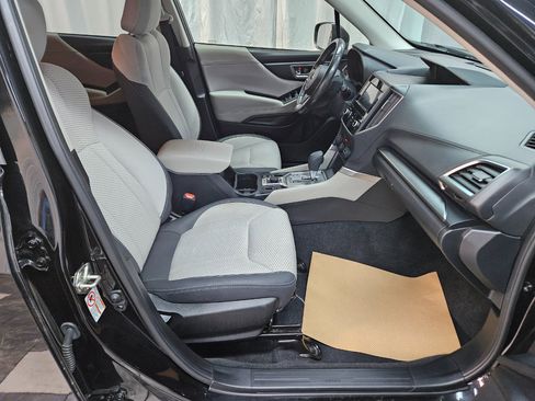 Used 2019 Subaru Forester Premium image 13