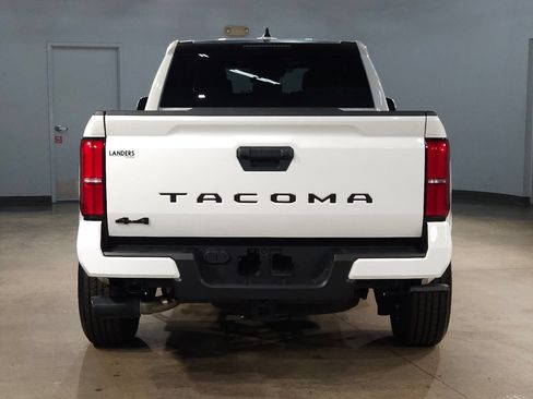 Certified 2025 Toyota Tacoma SR5 AWD/4WD image 6