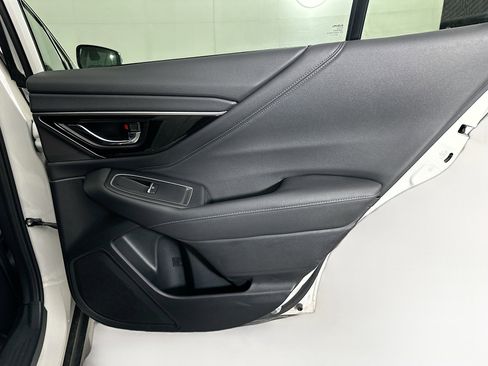 Used 2024 Subaru Outback Limited image 31