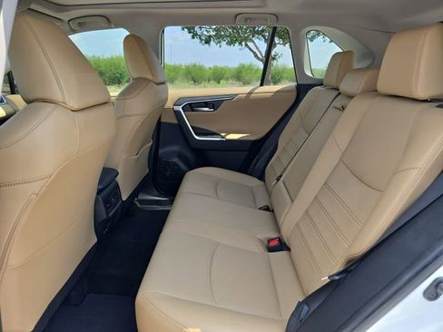 Used 2019 Toyota RAV4 Limited w/ Advanced Technology Package FWD image 14