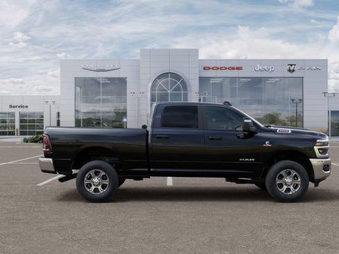 New 2026 RAM 2500 Big Horn AWD/4WD image 22