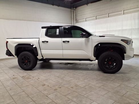 New 2026 Toyota Tacoma TRD Pro AWD/4WD image 10
