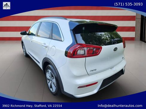 Used 2018 Kia Niro LX FWD image 9