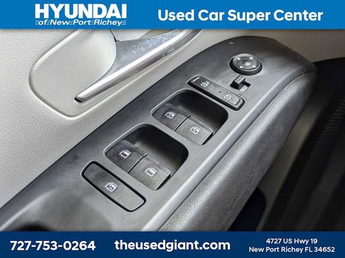 Certified 2023 Hyundai Tucson SEL w/ Convenience Package FWD image 29