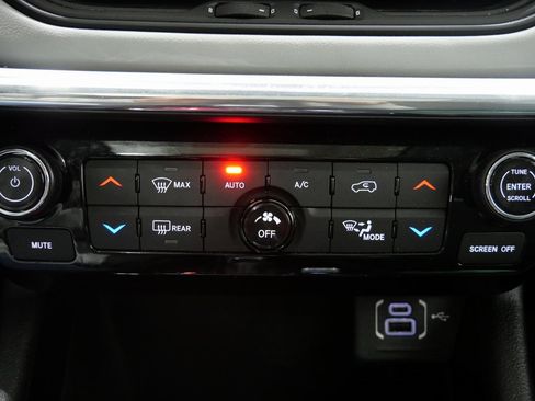 Used 2022 Jeep Compass Limited w/ Elite Group image 20