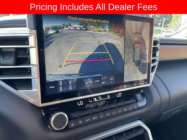 Used 2023 Toyota Sequoia Platinum AWD/4WD image 35