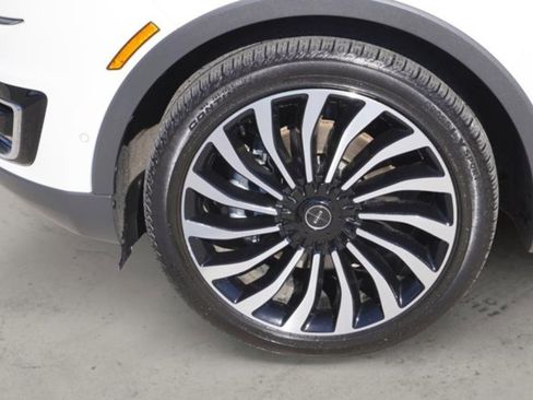 Used 2019 Lincoln Nautilus Black Label image 12