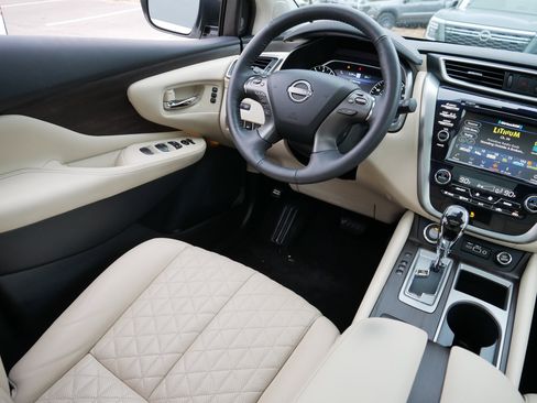 Certified 2024 Nissan Murano Platinum w/ Cargo Package image 9