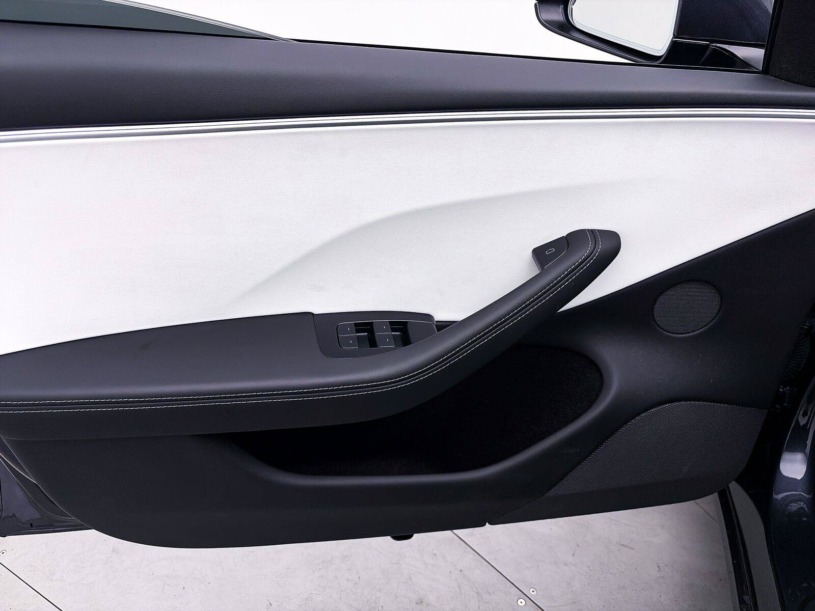 Used 2024 Tesla Model 3 Performance AWD/4WD image 17