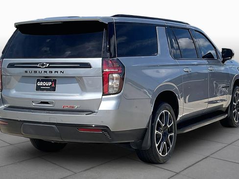 Used 2024 Chevrolet Suburban RST RWD image 13