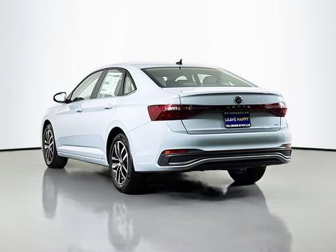 New 2026 Volkswagen Jetta SE FWD image 5