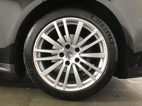 Certified 2023 Porsche Panamera 4 AWD/4WD image 12