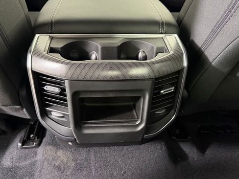 New 2026 RAM 1500 4x4 Crew Cab image 25