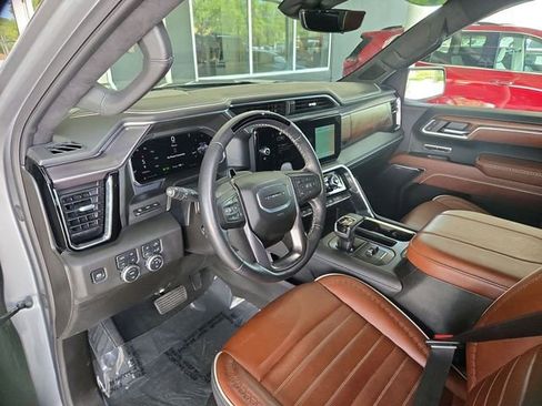 Certified 2026 GMC Sierra 1500 Denali Ultimate AWD/4WD image 11