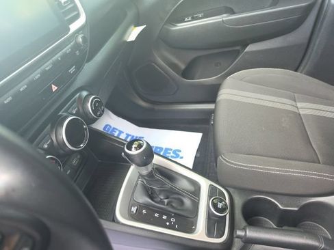 Used 2022 Hyundai Venue SEL w/ Cargo Package FWD image 14