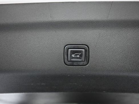 Used 2023 Chevrolet Suburban High Country w/ Premium Package 2 image 67