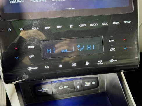 Used 2023 Hyundai Tucson Limited image 21