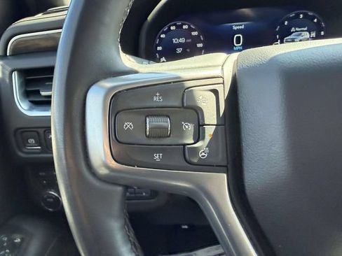 Used 2024 Chevrolet Suburban Premier AWD/4WD image 30
