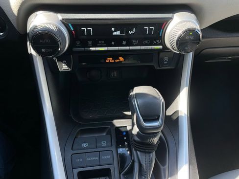 Used 2024 Toyota RAV4 XLE Premium image 18