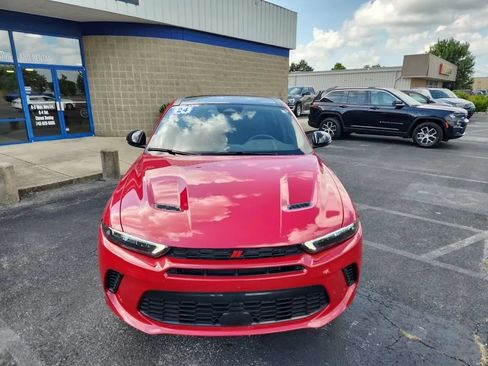 Used 2024 Dodge Hornet GT AWD/4WD image 2