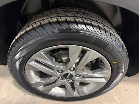 Used 2022 Kia Seltos LX AWD/4WD image 13