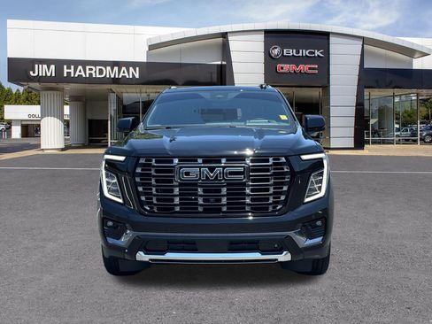 Used 2025 GMC Yukon Denali Ultimate AWD/4WD image 2