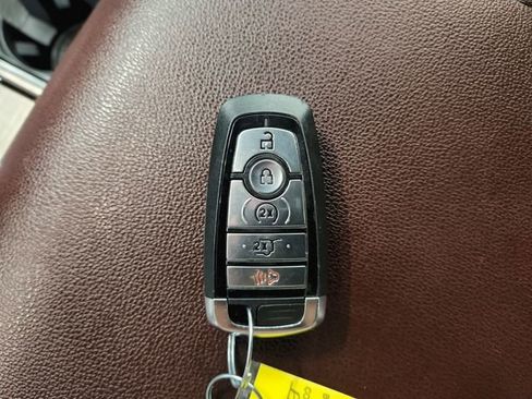 Used 2024 Ford Expedition Max Limited image 25