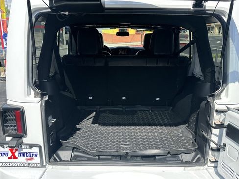 Used 2016 Jeep Wrangler Unlimited Sahara w/ Max Tow Package image 20