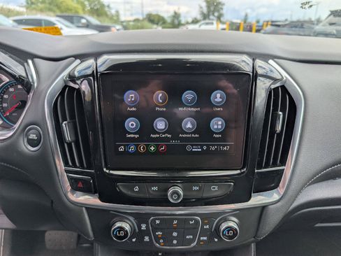 Used 2023 Chevrolet Traverse LT w/ Rear Camera Mirror Package AWD/4WD image 15