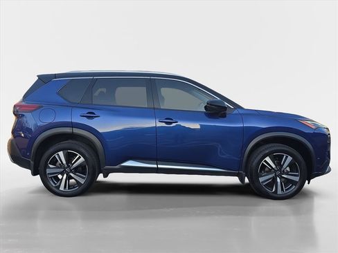 Used 2023 Nissan Rogue Platinum image 6