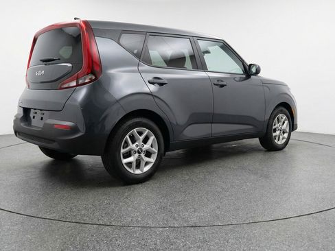 Used 2025 Kia Soul LX w/ LX Technology Package image 9