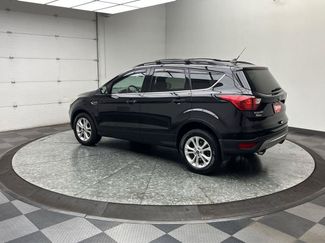 Used 2019 Ford Escape SEL AWD/4WD video 2