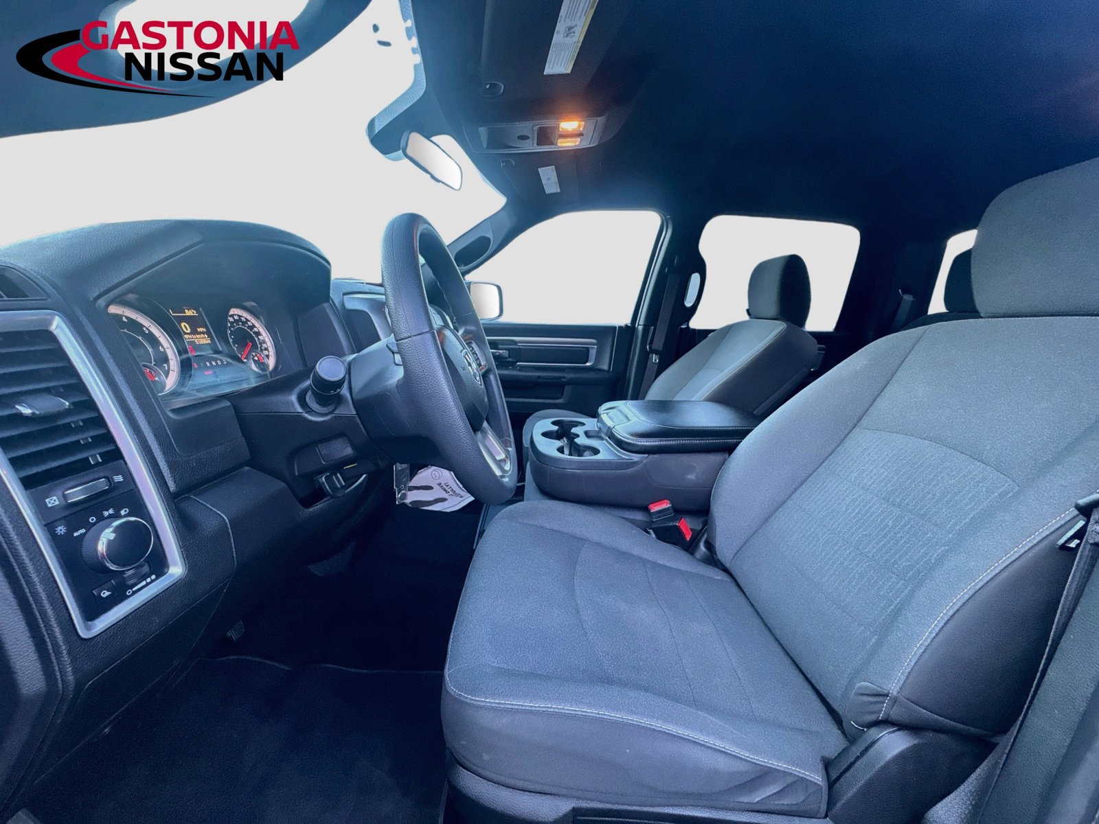 Used 2024 RAM 1500 Warlock AWD/4WD image 26