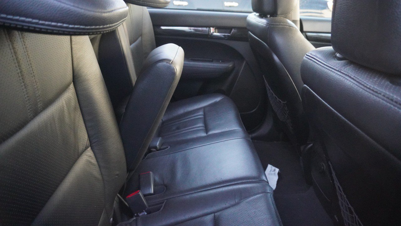 Used 2012 Kia Sorento SX w/ SX Premium Pkg FWD image 13